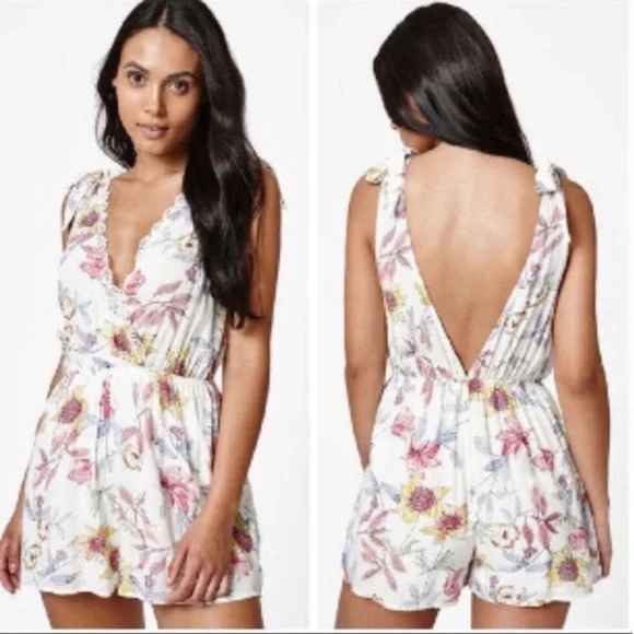 La Hearts Floral Plunge Low Back Romper - Picture 1 of 11